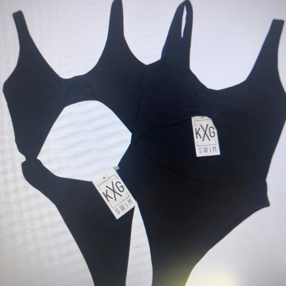 New one -piece suit Soft buttery Fabric.M-sz. - Picture 4 of 8